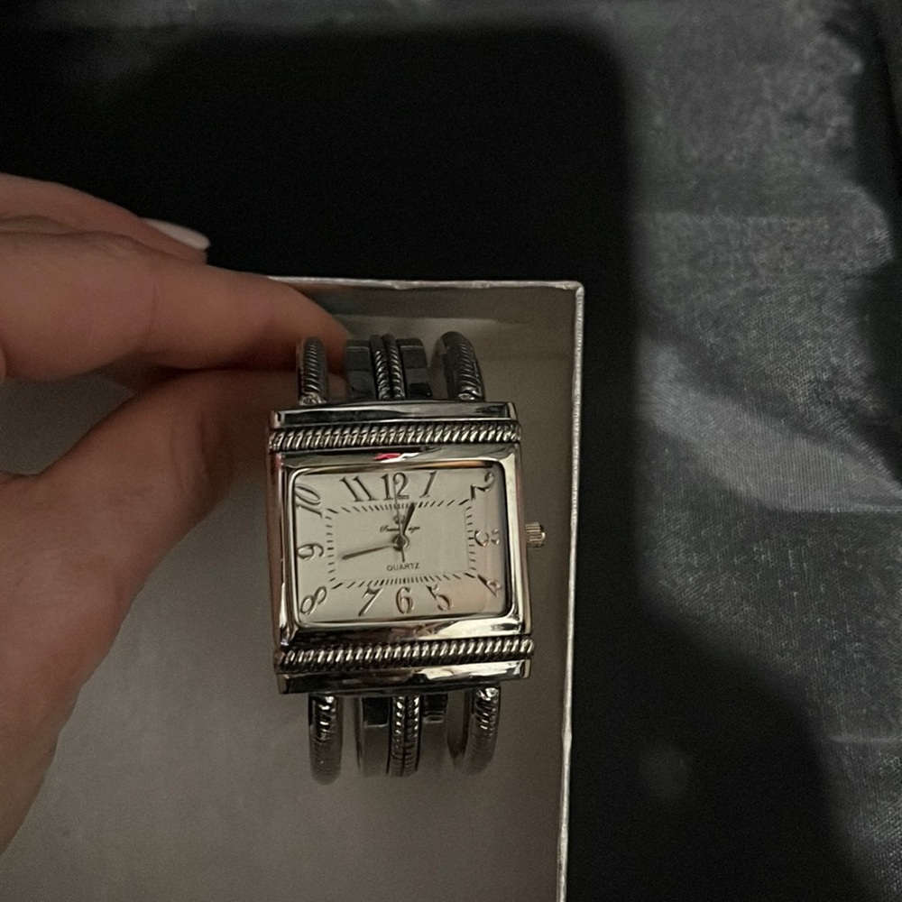 Premier designs watch
